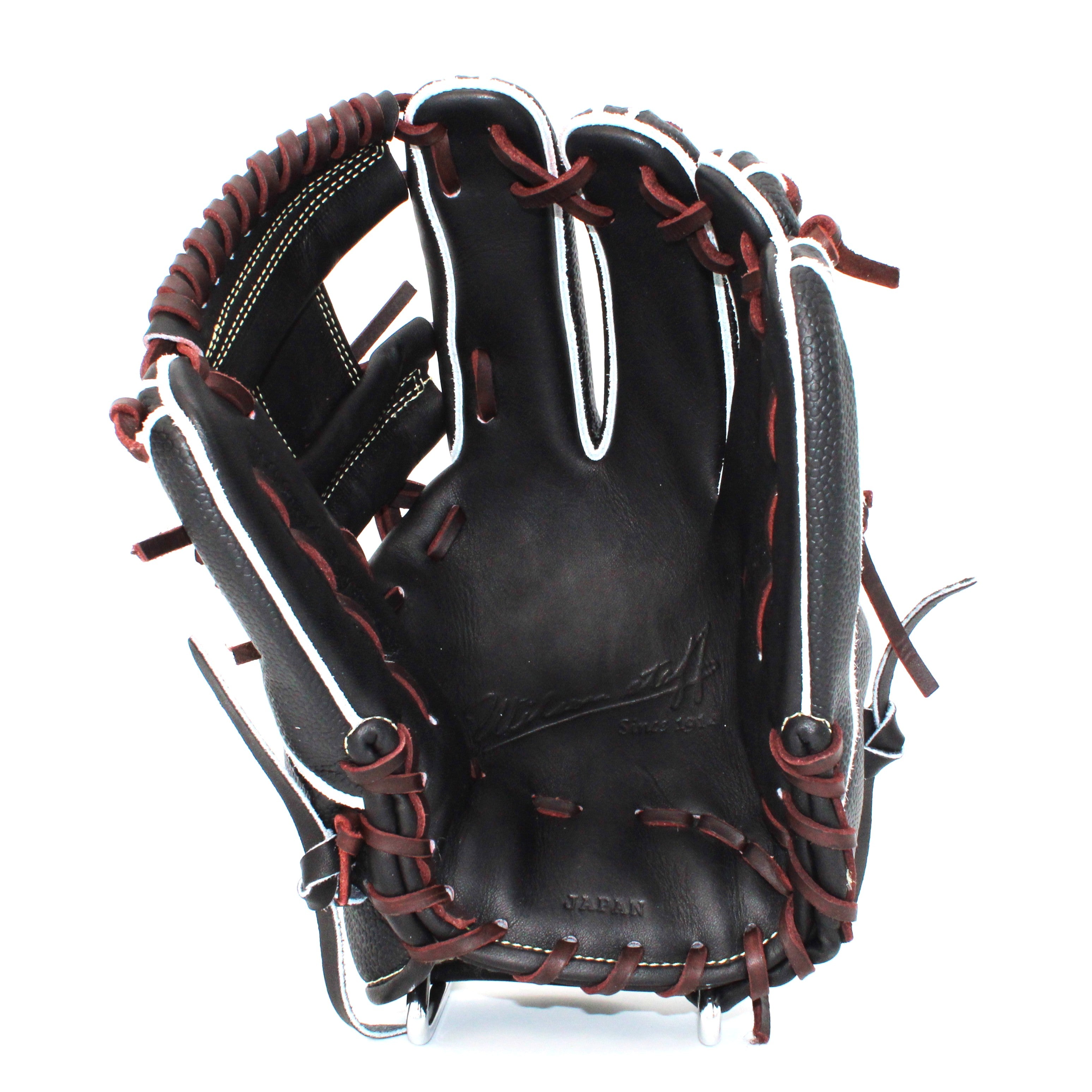 Pre-shaped Wilson Staff DUAL Limited Hardball Infield Glove, 86PF