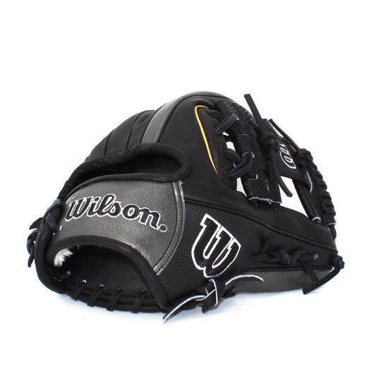 〈Pre-shaped〉[Wilson] WANNABE HERO DUAL Soft-style Infielder Glove, Model 87, Fall/Winter 2025