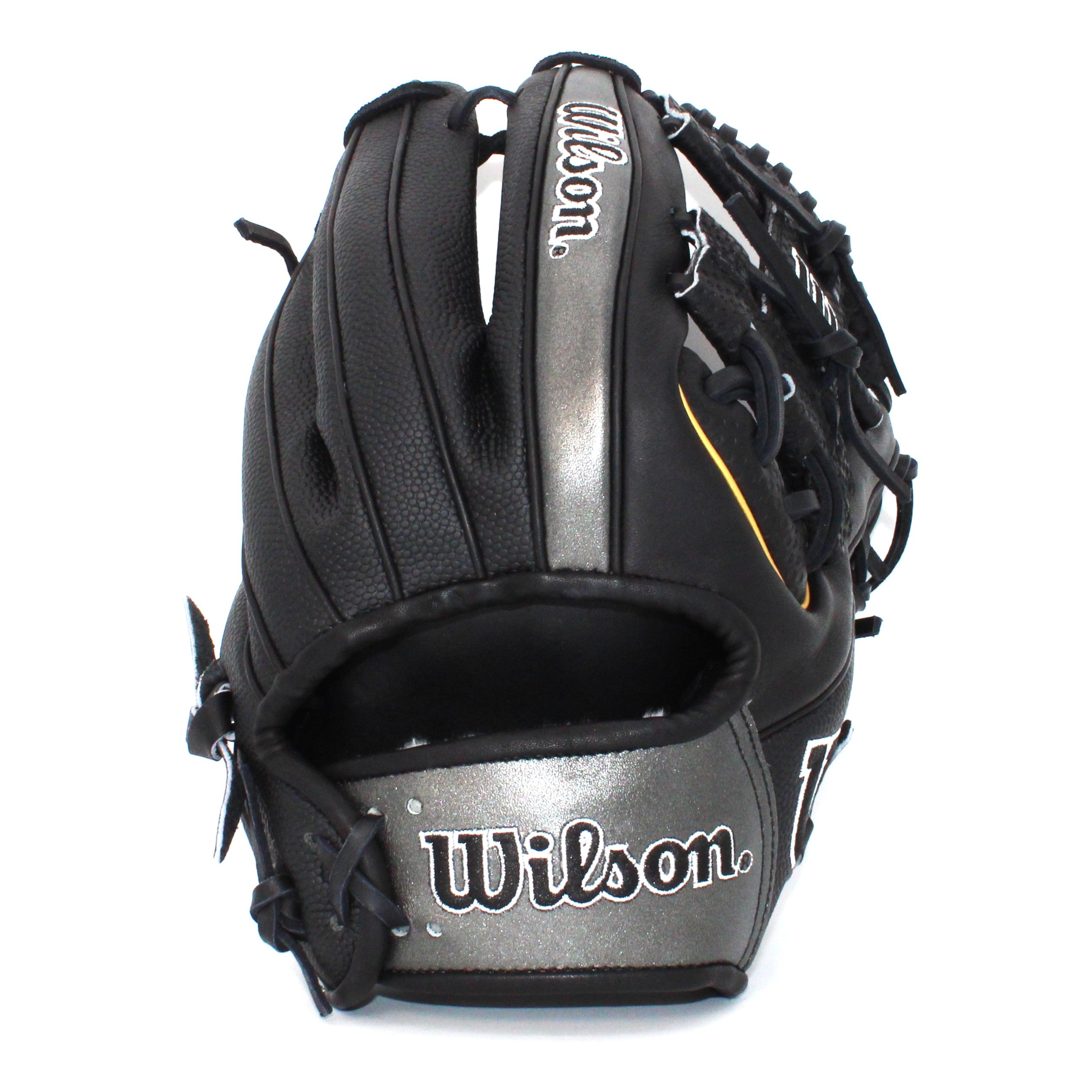 型付け済み〉【Wilson】 WANNABE HERO DUAL 限定 軟式用グラブ 内野手