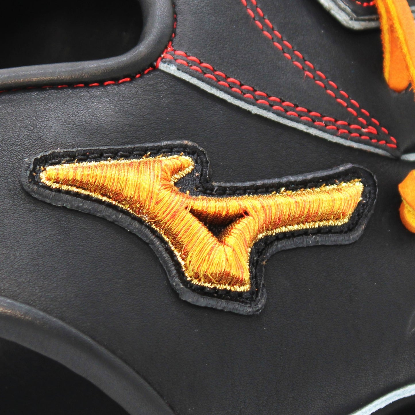 【ミズノ】  ミズノプロ　限定　Crafted Edition　硬式用グラブ　内野手用　2026年春夏モデル　紅林型